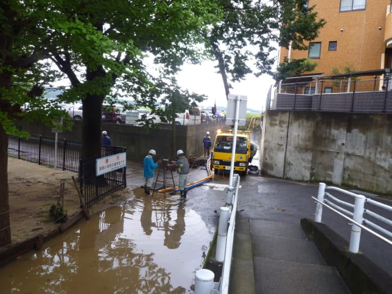 排水作業中