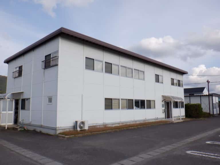 富士工業社屋