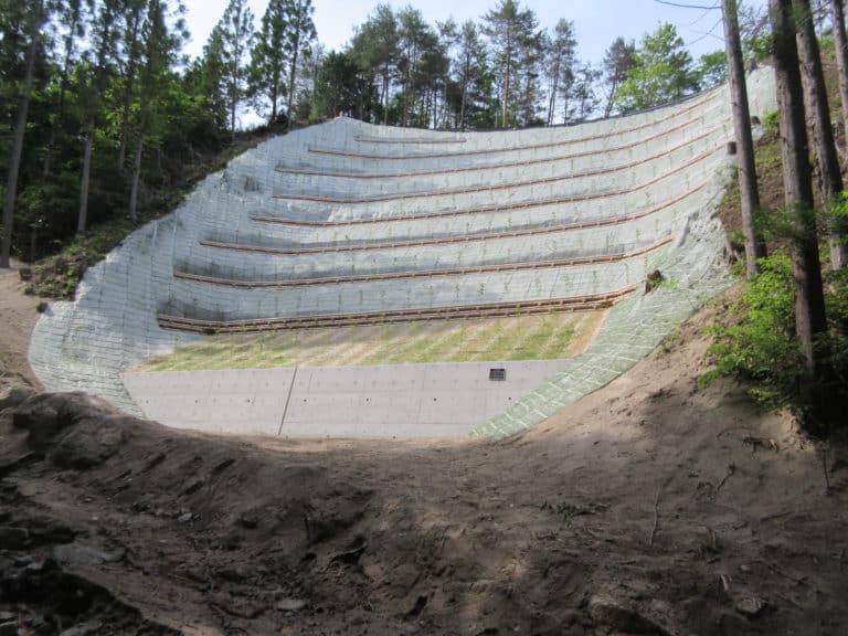 治山施設工事（内村バク地区）
