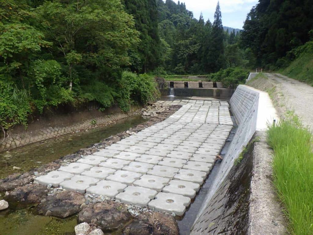 河川