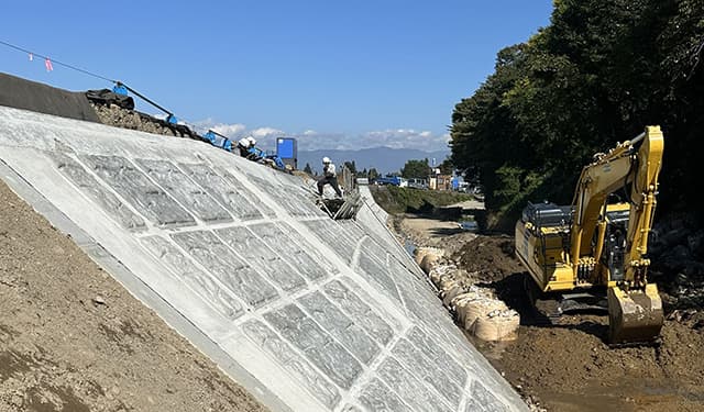 株式会社丸庄工務所　工事現場